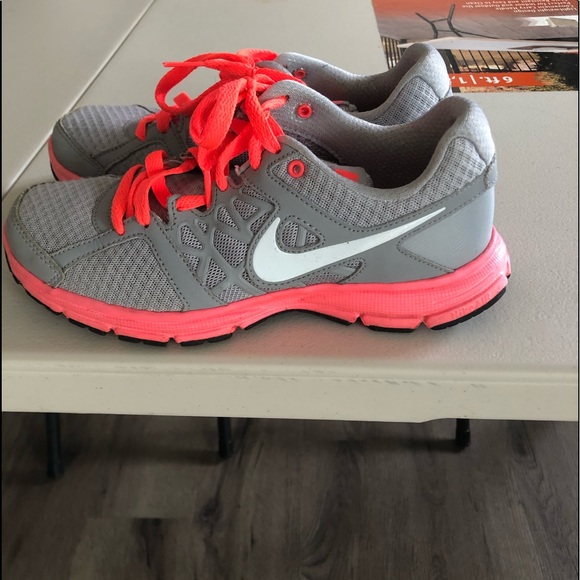 Nike Shoes - Nike sneakers